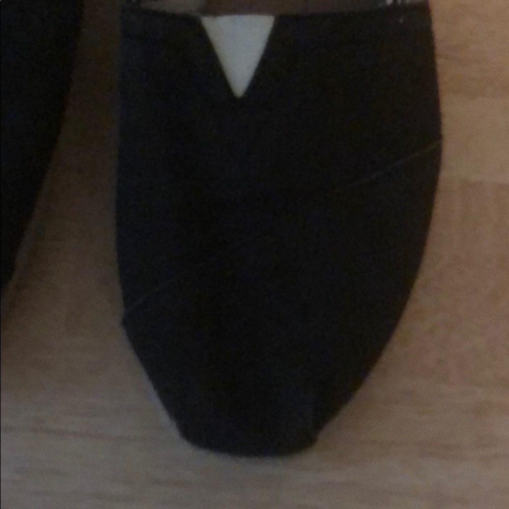 Toms Black Striped Flats, 9.5 - Picture 3 of 6